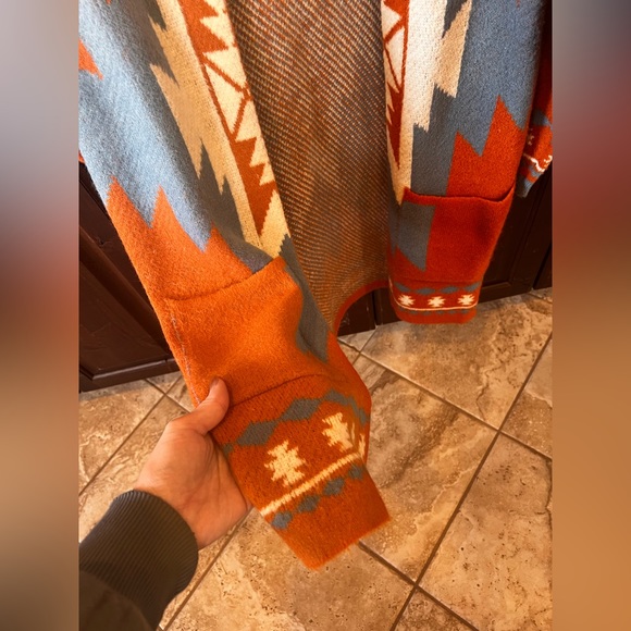 Rockin C Aztec Cardigan - Picture 6 of 7